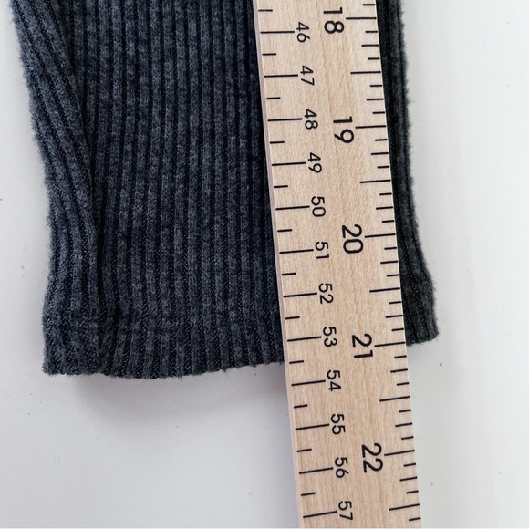 Victoria Secret Gray Button Crop Cardigan Sweater - Picture 12 of 14